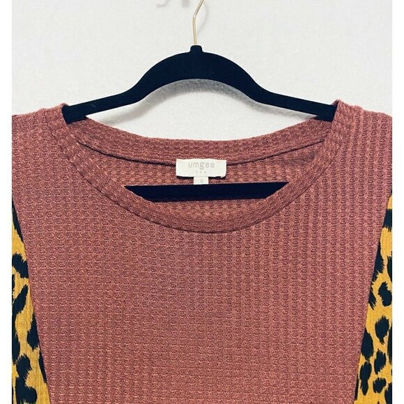 Umgee Womens Waffle Mixed Fabric Sleeve Top Cheetah Southwestern Small - Picture 3 of 7